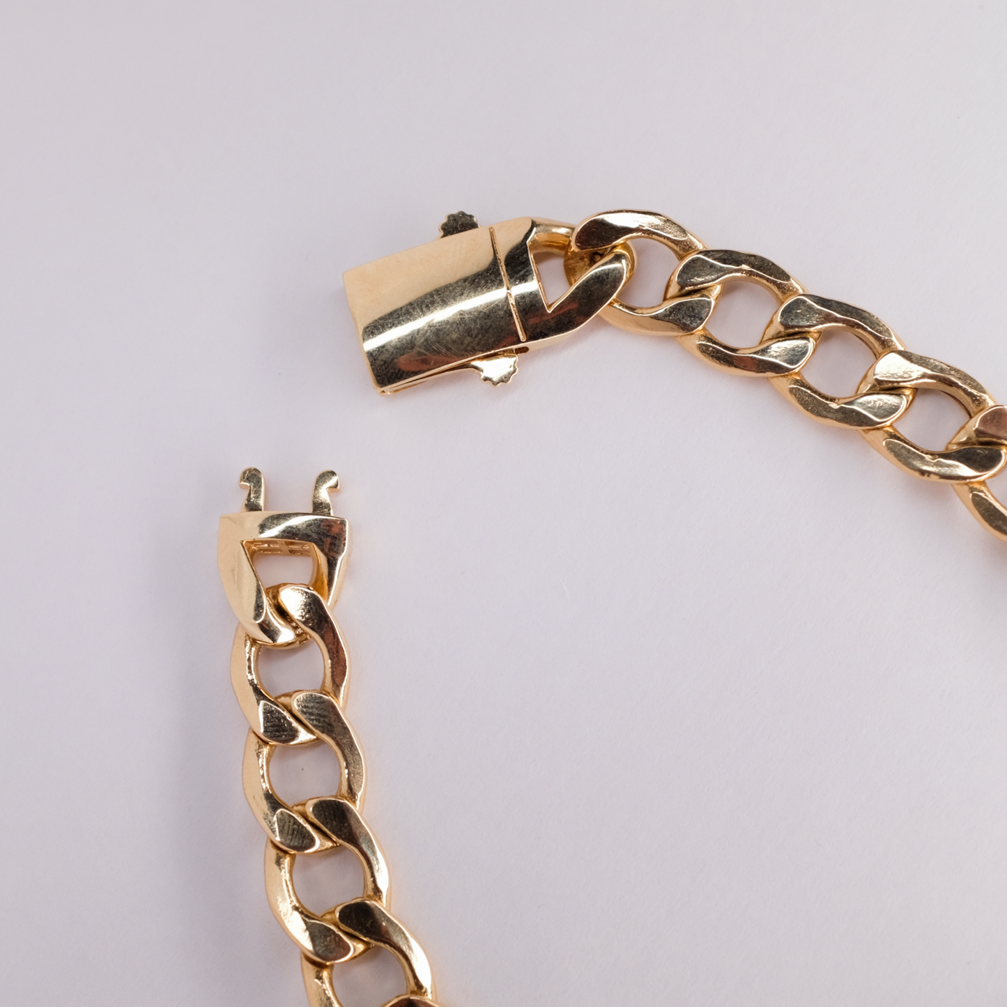 Bold Curb Bracelet