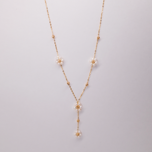 Pearl Daisy Necklace