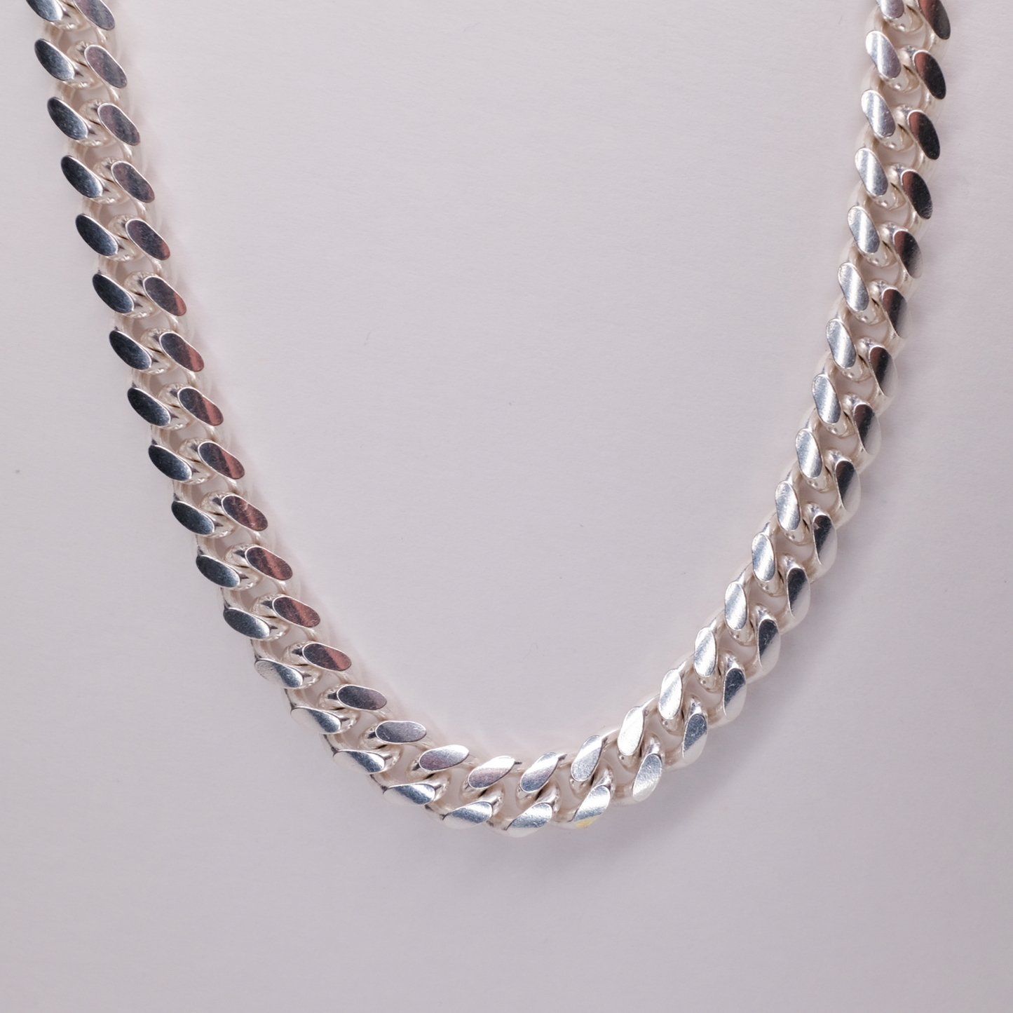 Domius Cuban Chain