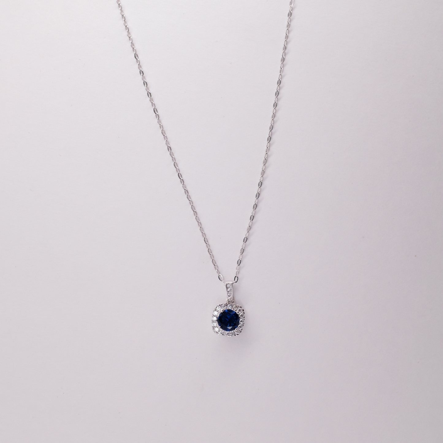 Midnight Halo Necklace