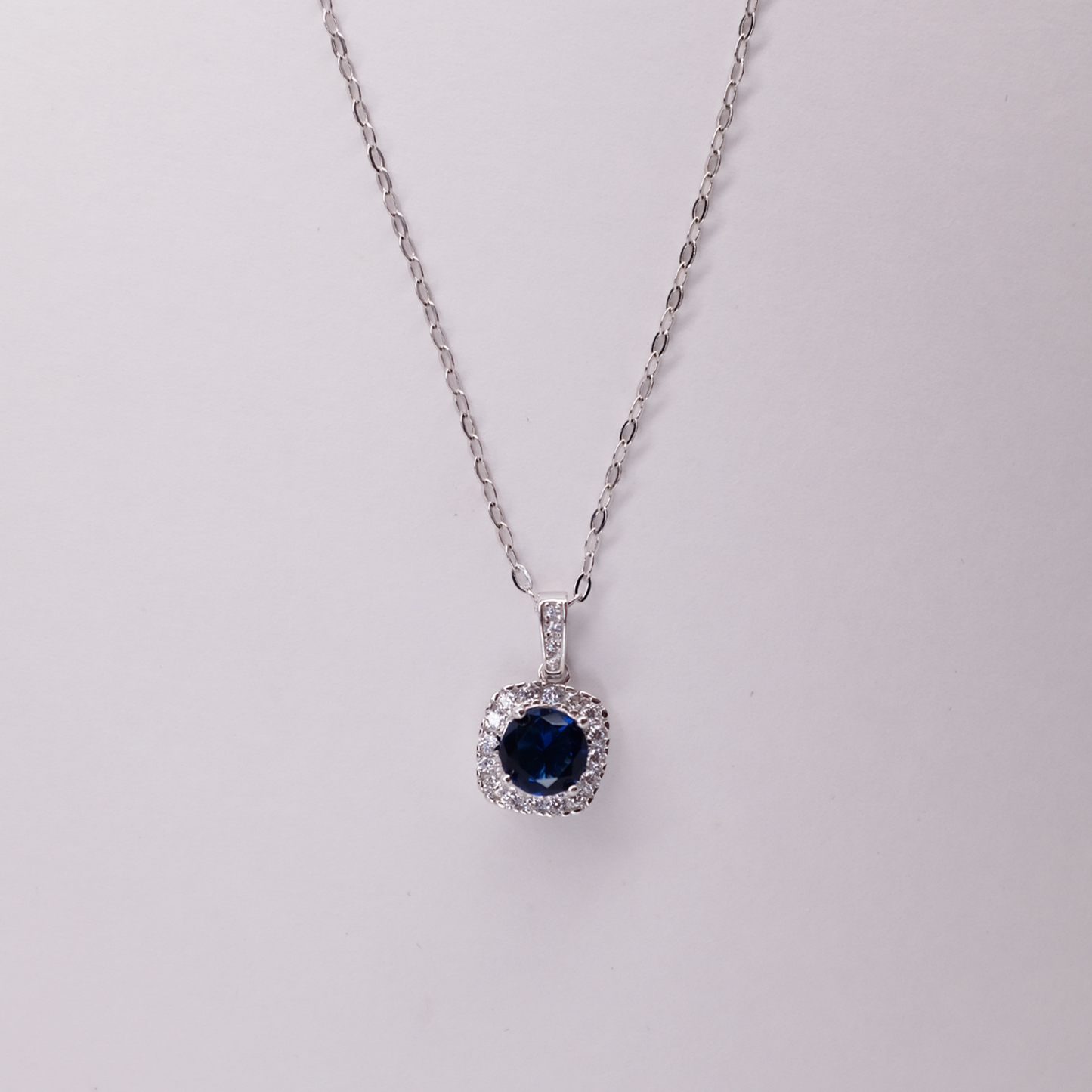 Midnight Halo Necklace