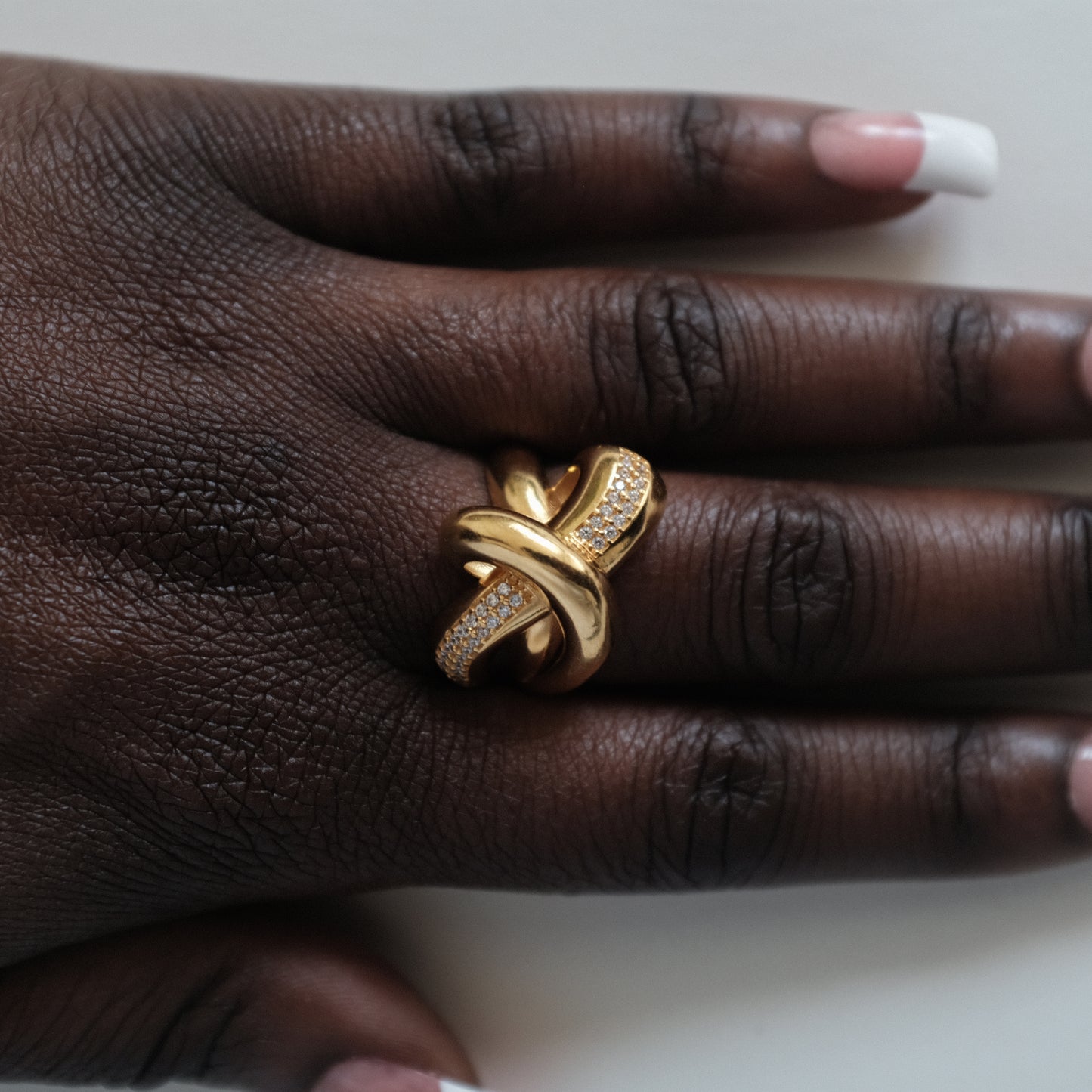 Eterna Knot Ring