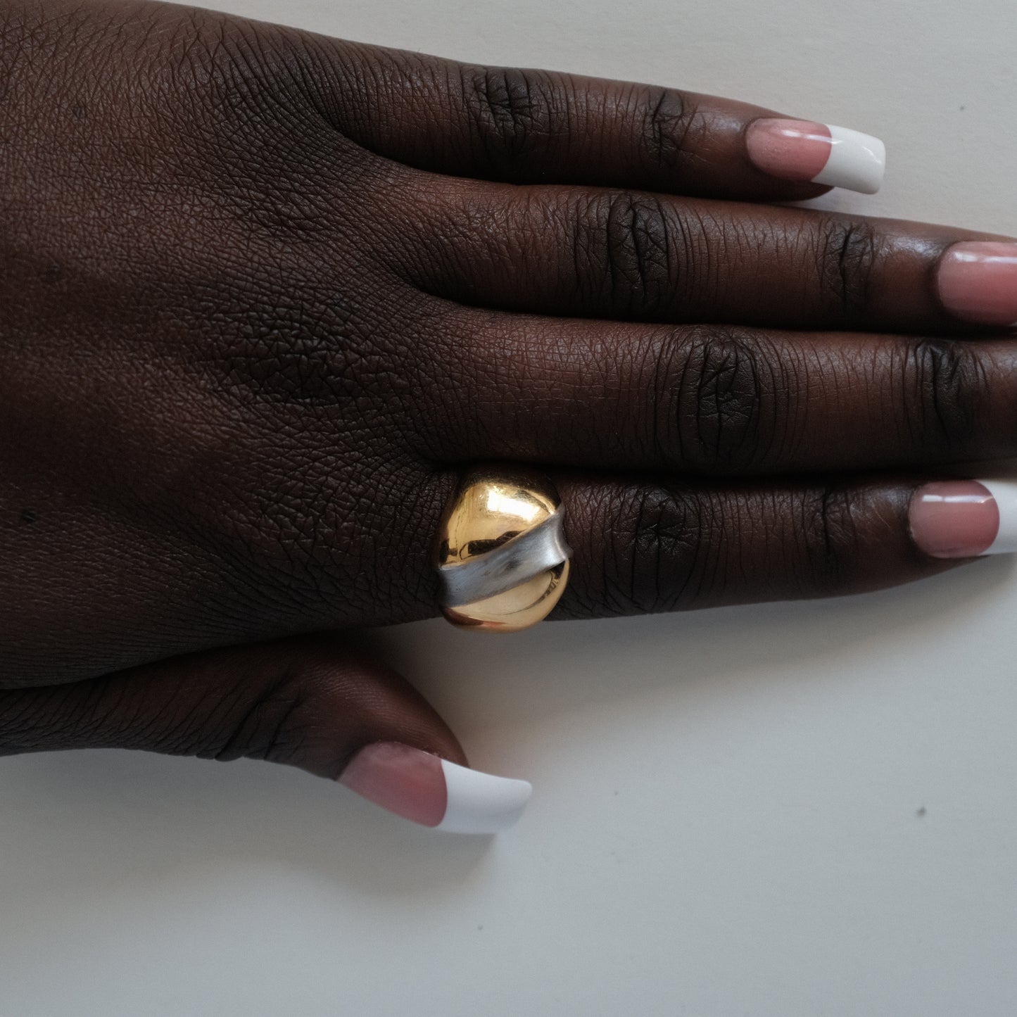 Two-Tone Crossover Ring